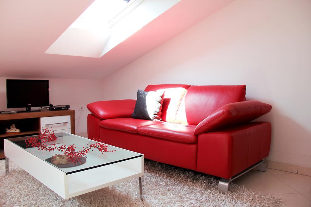 Apartments Villa Lili Umag Quarto foto