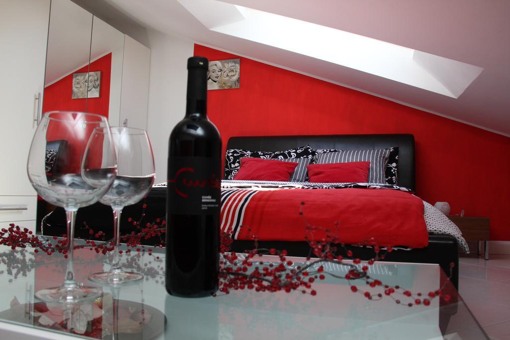 Apartments Villa Lili Umag Quarto foto